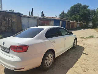 Volkswagen Jetta 2015 года выпуска. VIN: XW8ZZZ16ZFN904819. Номер кузова: XW8ZZZ16ZFN904819. Цвет кузова: белый. Рабочий объем: 1598 см³. Мощность: 77.200 кВт/105.0 л.с. Экологический класс: четвертый. Тип транспортного средства: легковой седан. Имущество находится в залоге у ПАО "Совкомбанк". С…