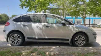 Citroen C4 2009 года, 120 л.с., пробег 100000 км. Автомобиль Citroen C4 5P SX 161, серый цвет. VIN: VF7LCNFUC74919999, госномер В766НО82.