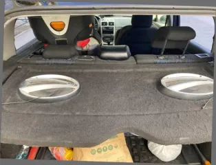 Peugeot 307 2004 года, синий. VIN: VF33CNFUE83363754. Бензиновый двигатель мощностью 110 л.с. (80,88 кВт). Разрешенная максимальная масса 1729 кг, снаряженная масса 1304 кг.