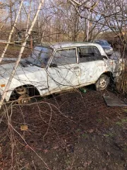 Автомобиль ВАЗ 2107, 2004 г.в., регистрационный знак Украины АН5531АС, VIN ХТА21070041929565, c ключом от замка зажигания и багажника, бывший в эксплуатации, с видимыми дефектами и повреждениями, возможны скрытые повреждения и дефекты.Имущество, обращенное в собственность государства (211)…