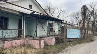 Здание нежилое, адрес: 346900, Ростовская обл., г.Новошахтинск, ул. Космическая, дом 28; кадастровый номер:61:56:0060292:102, 346900, Ростовская область, г.Новошахтинск, ул. Космическая, 28, договор купли-продажи нежилого помещения, выдан 20.01.2005; 2. Помещение нежилое, адрес: 346900, Ростовская…