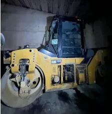 1 АУКЦИОН Лот 8   ООО  ИнвестДорСтрой , Лот №1 КАТОК ДОРОЖНЫЙ CATERPILLAR, CB54B, 2017 г.в., мощность двигателя 131,2 л.с, VIN: CATCB54BJS4P00307, ГРЗ 14РК9826