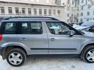 Транспортное средство SCODA YETI Идентификационный номер  VIN  TMBJE5LXC6025846 2011 года выпуска Цвет: Серый ПТС 47 ТС 740245