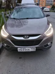 Hyundai ix35 2014, 150 лс, 154644 км, полный привод, VIN TMAJU81ECFJ706450, цвет коричневый.