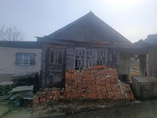 Нежилое помещение площадью 13,9 кв. м, 1 этаж, кадастровый номер 25:28:030001:1050, расположенное по адресу: Приморский край, г. Владивосток, ул. Дубовая, 6, пом. 3, год ввода в эксплуатацию 1961, вид ограничений и обременений не зарегистрировано, кадастровый номер здания, в пределах которого…