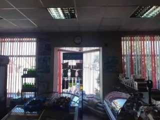Магазин Чайка 57.3 кв.м и земельный участок 307 кв.м Воронежская обл Вид объекта: Иные строения, помещения и сооружения. Магазин по торговле товарами повседневного спроса «Чайка». Адрес места нахождения объекта: 397600, Воронежская обл, , г. Калач, , пер Ленинский, 1а. Площадь (м2): 57,3…