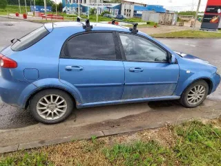 Chevrolet Lacetti, 2007 года, 95 лс, 326290 км. Транспортное средство. Марка: ШЕВРОЛЕ ЛАЧЕТТИ. Год изготовления: 2007. Идентификационный номер: KL1NF487J7K723404. Шасси (рама) №: отсутствует. Кузов (кабина, прицеп) №: KL1NF487J7K723404. Цвет: синий. Мощность двигателя: 95 (69,9). Рабочий объем…