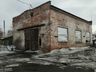 Здание общей площадью 189 кв.м, расположенное по адресу: пер. Инициативный, 14 а. Кадастровый номер: 42:24:0301008:166. Количество этажей: 1.