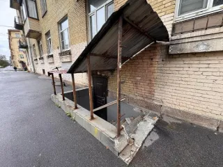 Нежилое помещение 302.1 кв.м Санкт-Петербург Нежилое помещение, расположенное по адресу: Санкт-Петербург, ул. Краснопутиловская, д. 16/13, литера А, пом. 5-Н, площадь 302.1 кв.м, назначение: нежилое, наименование: нежилое помещение, этаж: подвал, кадастровый номер 78:15:0008206:1930. Право…