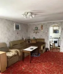 Дом 48 кв.м, участок 3600 кв.м, Кемеровская область. Земельный участок площадью 3 600 кв.м, с кадастровым номером 42:11:0112004:272, с одноэтажным Жилым домом площадью 48 кв.м, с кадастровым номером 42:11:0112004:285, расположенные по адресу: Кемеровская область, м.о. Промышленновский, д. Пор…