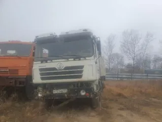 Рама от самосвала Hino 655191 JHDFLV00017143 VIN X896551CACOBA7150 госномер E560КУ28, 2012 год выпуска, находится в Благовещенске (Свободный).