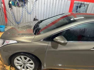 Данный автомобиль на ходу, требуется замена правой фары ближнего света, замена задних сайлент блоков, выправление небольшой вмятины на капоте. ПТС, документы, ключи   имеются, фотографии актуальны.
