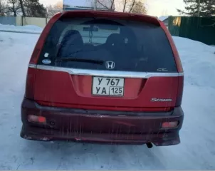 HONDA STREAM, 2001 года выпуска, VIN: отсутствует, ГРЗ: У767УА125, цвет: красный, кузов № RN1-1042070