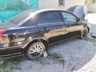 Легковой автомобиль Тойота Avensis,  VIN: SD1DR56180E176945, 2006 г.в.,  Мощность двигателя л.с. 95/129.0,  ПТС: 77ТГ78854, Модель, номер двигателя: 1ZZ U825087,  Номер кузова: SD1DR56180E176945,  Масса без нагрузки: 1862 1332 .