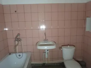 Жилое помещение 72 кв. м, Москва, Чечёрский проезд, д. 128, к. 2, кв. 127, общая площадь 72,0 кв. м, этаж 3, кадастровый номер: 77:17:0130405:481.