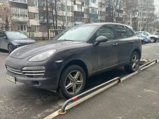 Porsche Cayenne 2014 легковой автомобиль. Марка: РОRSCHE, CAYENNE, Тип: легковой. Год выпуска: 2014, Гос. регистр. знак: О798НУ18. Идентификационный номер (VIN): WP1ZZZ92ZELA09243 Цвет: коричневый. С имуществом и документами можно познакомиться по адресу: Российская Федерация, Республика Татарстан…