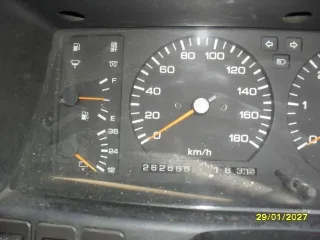 Nissan Safari 1991 года выпуска, зеленый. VIN отсутствует, ГРЗ К845ТТ65. Двигатель TD42-004225T, 125 л.с., 4169 куб.см. Шасси WRGY60-510848, номер кузова отсутствует. Пробег более 250 тыс. км. Требуется ремонт и покраска кузова, имеются повреждения в виде коррозии и дефектов лакокрасочного…