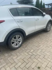 KIA Sportage, 2018 легковой автомобиль марки KIA, модель Sportage, 2018 г.в., VIN-номер: XWEPH81ADJ0026323. Транспортное средство в залоге у ПАО «Совкомбанк». Заявки на ознакомление с имуществом принимаются в рабочие дни с 29.07.2026 г. и до дня окончания приема заявок с 09.00-12.00 часов по адресу…