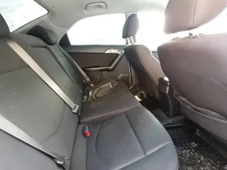 Kia Cerato, 2011 года, 126 лс, 175847 км еще Транспортное средство: Kia Cerato, VIN: KNAFU411AC5573202, 2011 г.в. Автомобиль требует ремонта: неисправен поворотник на левом зеркале заднего вида, неисправна аудиосистема, неисправен обогрев заднего стекла, при движении обнаружены стуки в ходовой…