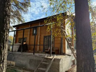 Земельный участок 846 кв.м и жилой дом 150 кв.м, Новосибирская область Зем. участок: НСО, Кудряш. с/с, п.Приобский, пл. 846,0 кв.м. Жилой дом, общей пл.150 кв.м <p>Земельный участок площадью 846,0 кв. метров, имеющий кадастровый номер 54:19:012602:2316, категория земель «Земли населенных пунктов»…