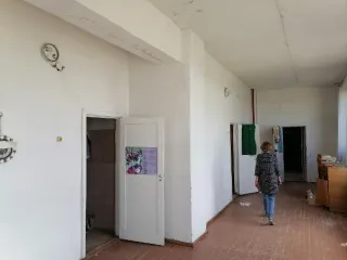 Нежилое здание (Dom kultury), 2060,6 кв.м, 1978 г., на разбор, Курганская область. Нежилое здание (здание дома культуры) на разбор, кадастровый № 45:22:011002:363, общей площадью 2060,6 кв.м, 1978 года постройки, количество этажей – 3, в том числе подземных 1, на разбор объекта на стройматериалы…