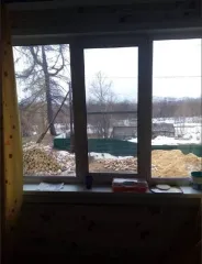 Доля в квартире 35.2 кв.м, жилое назначение, 2 этаж. Адрес: Россия, Архангельская область, м.р-н Ленский, с.п. Сафроновское, с. Яренск, Набережная Подбельского, дом 11, квартира 5. Кадастровый номер: 29:09:080102:77