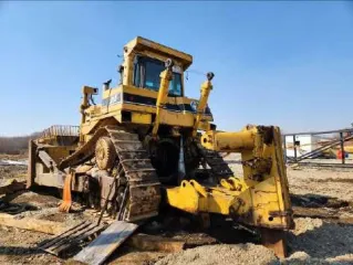 Бульдозер гусеничный Caterpillar D6R, зав.№ CAT00D6RCBLE00256, г.в. 2004, гос.рег.знак СР 6562 63. Местонахождение: Иркутская область, г. Усолье-Сибирское.