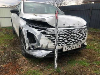 Omoda C5 2024 года выпуска, VIN LVVDB21BXRD106376, госномер Т583УК193. Автомобиль после аварии.