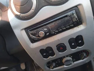 Renault Logan 2011 года, 75 л.с. Легковой автомобиль, марка: Renault, модель: Logan, год изготовления: 2011, цвет: белый, VIN: Х7LLSRВ2НВН449525, ПТС: 77 НК 688767, госномер: С056ТТ36, модель двигателя: K7JA710, номер двигателя: UJ43519, мощность: 75 л.с. (55 кВт), объем двигателя: 1390 куб. см…