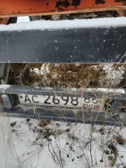 Нефаз 8602-10 2006 года выпуска. Полуприцеп-цистерна, цвет оранжевый. VIN: X1F86020060000746, государственный номер: АС269886, номер кузова: X1F86020060000746. Имущество в залоге. Согласно акту осмотра и фотографиям, имеет множественные сколы и местами коррозию.