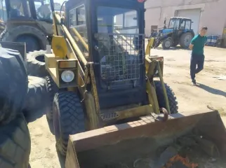 MKS-M-800 2000 Машина коммунально-строительная многоцелевая МКСМ-800. Заводской номер машины (рамы) 238. Двигатель № 097365. Государственный номер: 2466ТУ 16RUS. Тип ТС: Погрузчик. Год изготовления ТС: 2000.