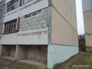 Помещение, назначение: нежилое, наименование: магазин смешанных товаров, этаж №1, площадь 57,4 кв.м., кадастровый (или условный) номер: 67:25:0010205:191; расположенное по адресу: Смоленская область, Ярцевский район, г Ярцево, ул. Макаренко, д. 4, вид права: собственность.