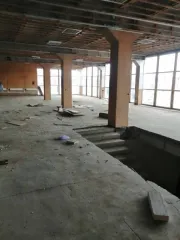 1/2 доля здания универмага и 1/2 доля земельного участка в Тюменской обл., еще 1/2 доля в праве общей собственности на земельный участок, с кадастровым номером 72:11:1401005:41, по адресу: относительно ориентира, расположенного за пределами участка. Почтовый адрес ориентира: Тюменская область…