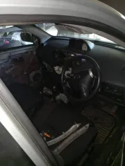 Легковой автомобиль марки Toyota IST, 2002 года выпуска, регистрационный номер Т871ХТ42, кузов № NCP600026665