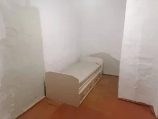 Доля 1/4 Квартира, площадь 23.2 кв.м., назначение: Жилое, адрес  местонахождение : Россия, Респ Хакасия, г Абакан, пр кт Ленина, дом 50, квартира 6, кадастровый  условный  номер: 19:01:100403:978 Находится в долевой собственности, размер доли: 1/4 Земельный участок, площадь 2334 кв.м., адрес …