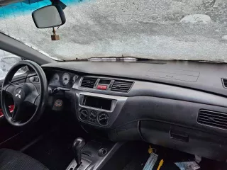 легковой автомобиль MITSUBISHI LANCER 1.6 2009г.в., идентификационный №  VIN  JMBSRCS3A7U023251, кузов  кабина  № JMBSRCS3A7U023251, двигатель № 4G18 KC1594, мощность двигателя 98л.с, объем двигателя 1584куб.см, тип бензиновый, гос.рег.знак У 528 ТС 38, пробег 236344км, ПТС 38 РС 725201