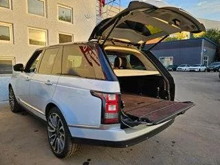 Land Rover Range Rover, 2016 года выпуска, идентификационный номер (VIN): SALGA2EF9GA273536. Ознакомление с порядком, сроками и условиями продажи имущества осуществляется в рабочие дни с 09:00 до 18:00 по e-mail: lapinavalentine@gmail.com.