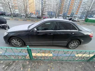 Mercedes-Benz E 350 4MATIC 2009 автомобиль марки Mercedes-Benz модель E 350 4MATIC 2009 г.в. VIN-номер WDD2120871A101758 г Тюмень ул Широтная 172 к3 +7 952 676 5333 - Александр Петрович