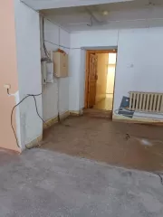 Лот № 1 Объект аренды, площадь 107,8кв. м, номера помещений на поэтажном плане: 1 этаж, пом. № 37-41, 47-50, адрес (местонахождение) объекта: Кировская область, г. Киров, ул. Кольцова, дом № 11, помещение 1004 Лот № 1 Объект аренды, площадь 107,8кв. м, номера помещений на поэтажном плане: 1 этаж…