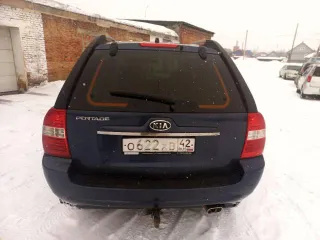 Kia Sportage, 2008 года, 141 лс, 320000 км, полный привод, АКПП Автомобиль марки Kia Sportage 2008 года выпуска, VIN: U6YJE55288L031986, цвет: темно-синий. Автомобиль в техническом состоянии согласно году выпуска. Имеются сколы, вмятины и отслоения лакокрасочного покрытия по автомобилю. Работа…