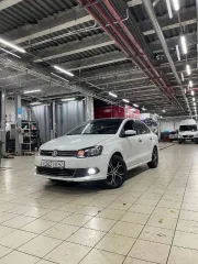 Volkswagen Polo, 2014 года, 105 лс, 256000 км. Транспортное средство марки ФОЛЬКСВАГЕН РОLO 2014 года выпуска, идентификационный номер ХW8ZZZ61ZЕG070033, государственные регистрационные знаки: Х262СО47. Залогодержатель: АО Ингосстрах Банк (АО Банк Инго, ИНН 7714056040).