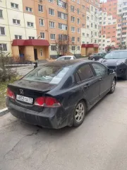 Седан Honda Civic 2007 года, черный цвет. VIN: JHMFD16207S211371, ПТС: 47 ТР 447388, госномер: Н852СВ73. Двигатель: бензиновый R18A1, номер: 2025691, мощность 140 л.с. (103 кВт), объем 1799 куб.см. Кузов №: JHMFD16207S211371, экологический класс 4. Максимальная масса 1700 кг, масса без нагрузки…
