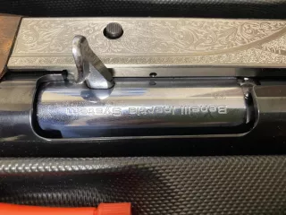 Гражданское оружие – охотничье гладкоствольное ружье Benelli Raffaello Delux Combo, кал. 12x76, № F306954T/C1216286W/C1208662V
Характеристики оружия: дата приобретения оружия – 16.09.2013 года, страна изготовитель – Италия, состояние – хорошее, в рабочем состоянии. 
Находится на хранении в отделе…