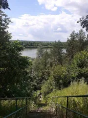 Дом отдыха "Сосновый бор" и база отдыха "Колибри", 1324.0 кв.м, Республика Башкортостан. Объекты недвижимости, расположенные по адресу: Республика Башкортостан, Бирский р-н, д/о "Сосновый бор", в пределах земельного участка с кадастровым номером 02:13:120904:10: 1. Здание дачного дома №13 (нежилое…