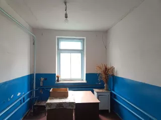 Здание кад. № 26:09:020901:8, пл. 1488.60 кв. м. по адресу СК, Туркменский район, с. Камбулат, МТФ №2.