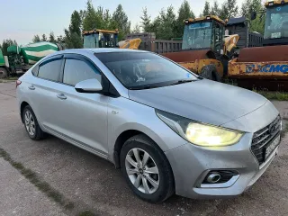 Hyundai Solaris 2017 года выпуска, VIN Z94K241BAJR057601, цвет: Серебристый. Залог в пользу АО «Экспобанк».