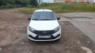 LADA Granta 2021 года, VIN XTA219040M0792757. Автомобиль находится в залоге у ПАО «Совкомбанк», действует запрет на регистрационные действия. Имеются дефекты кузова в виде сколов, трещина на лобовом стекле. Требует ремонта подвеска и задние тормоза. Автомобиль был в эксплуатации, может иметь…