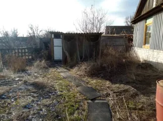 Дом 23 кв.м. и земельный участок 1816 кв.м. в Волгоградской обл. Жилое помещение, кадастровый номер: 34:15:120403:11, общей площадью 23 кв.м., земельный участок, кадастровый номер: 34:15:120403:37, общей площадью 1816 кв.м., расположенные по адресу: Волгоградская область, Ленинский район, п…
