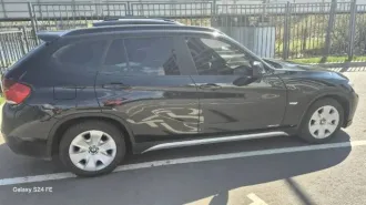 BMW X1 2011 года, 150 л.с., модель: BMW X1 SDRIVE 18I, VIN: WBAVL31090VN97615, шасси: отсутствует, год выпуска: 2011, кузов: WBAVL31090VN97615, цвет: черный, двигатель: N46B20BD B789I973, госномер: Н941СР32, ПТС: 77 УН 979301 от 25.07.2011. Авто находится в залоге у АО «ТБанк».