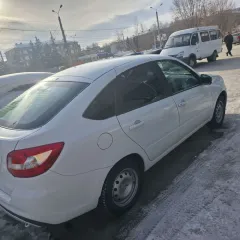 Lada Granta 2023, легковой автомобиль, местонахождение Россия, VIN XTA219140R0510014, страна производства российский, марка, модель Lada Granta, год выпуска 2023, пробег 100 765 км, двигатель бензин 1 596 см³ 90 л.с., КПП механическая. 14.01.2026 г. авто попало в ДТП. Внешние повреждения…